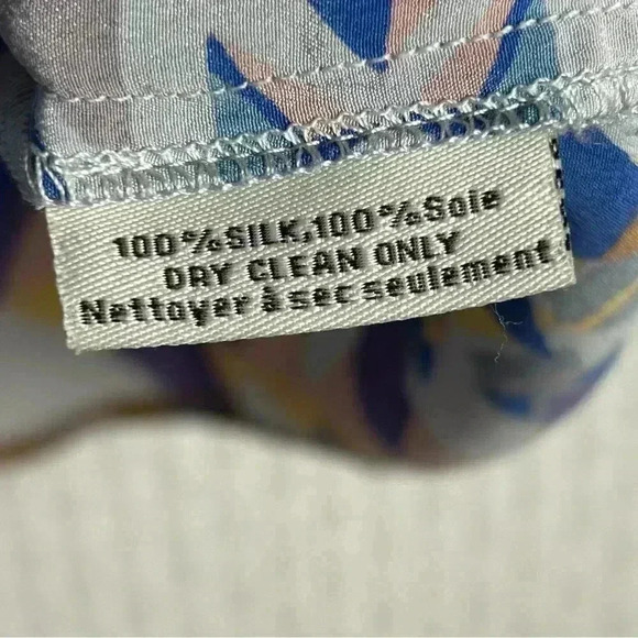 Tucker Size M Silk Multicolor Geo Print 3/4 Bishop Sleeve Button Up Blouse Top - Picture 9 of 11